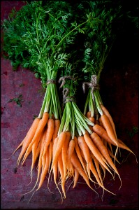 JP1249 Baby Carrots (Bunch), Deerfield Farmer's Market