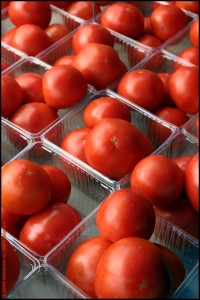 JP1252 Tomatoes In Plastic Baskets, Millburn Farmers Market
